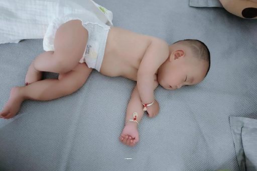 沙洋为什么孕妇脚长湿疹